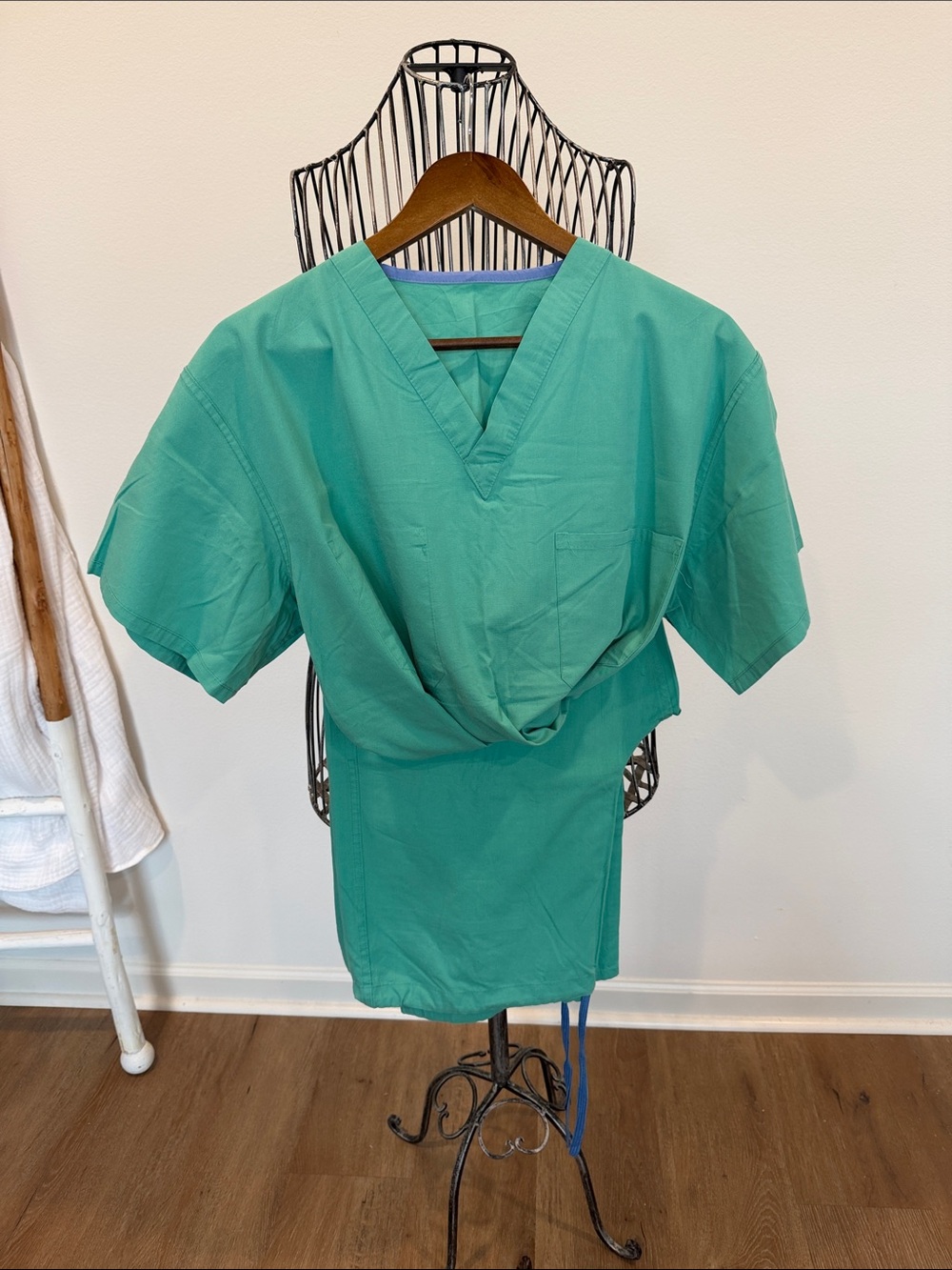 Medline Green Scrub Set with Blue Drawstring